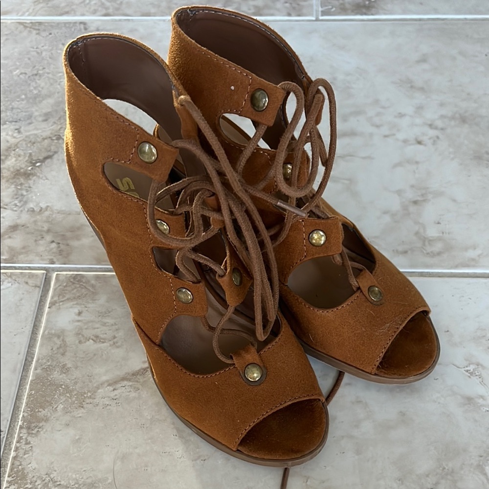 Soda Brown Lace-Up Boots with Chunky Heel